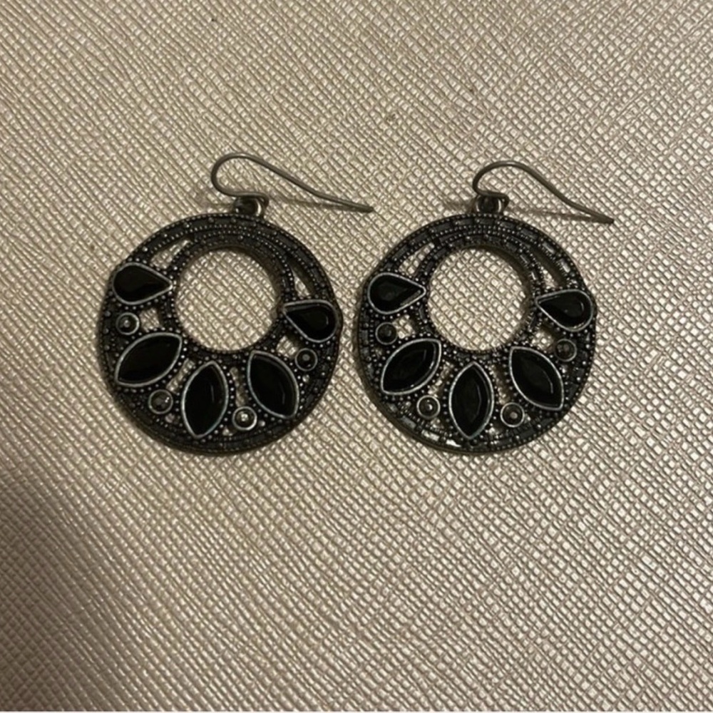 Elegant Black and Silver Earrings
